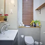 דירה Quiet Courtyard *