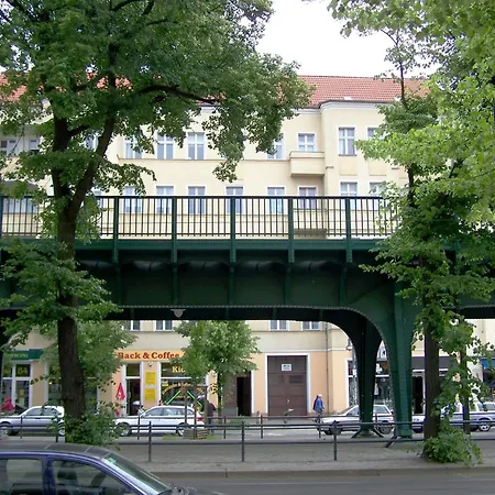 Quiet Courtyard Apartament *